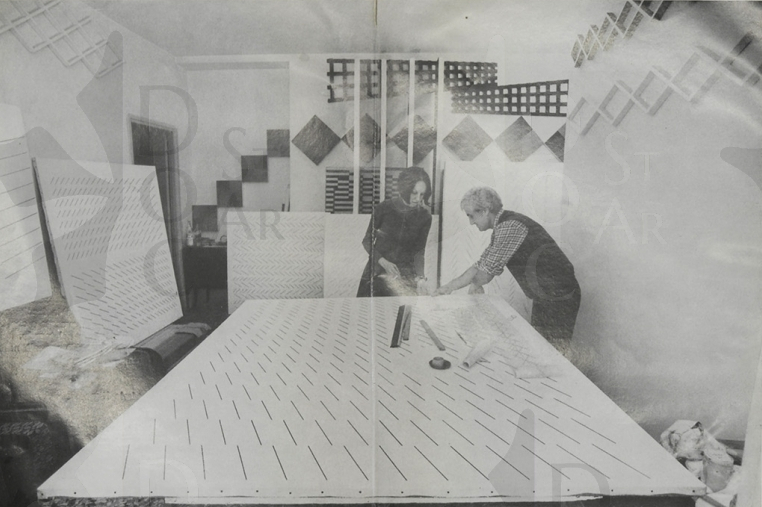 Immagine 1-892211 Ritratto di Mario Nigro e Carla Lonzi con Strutture fisse con variazioni cromatiche
